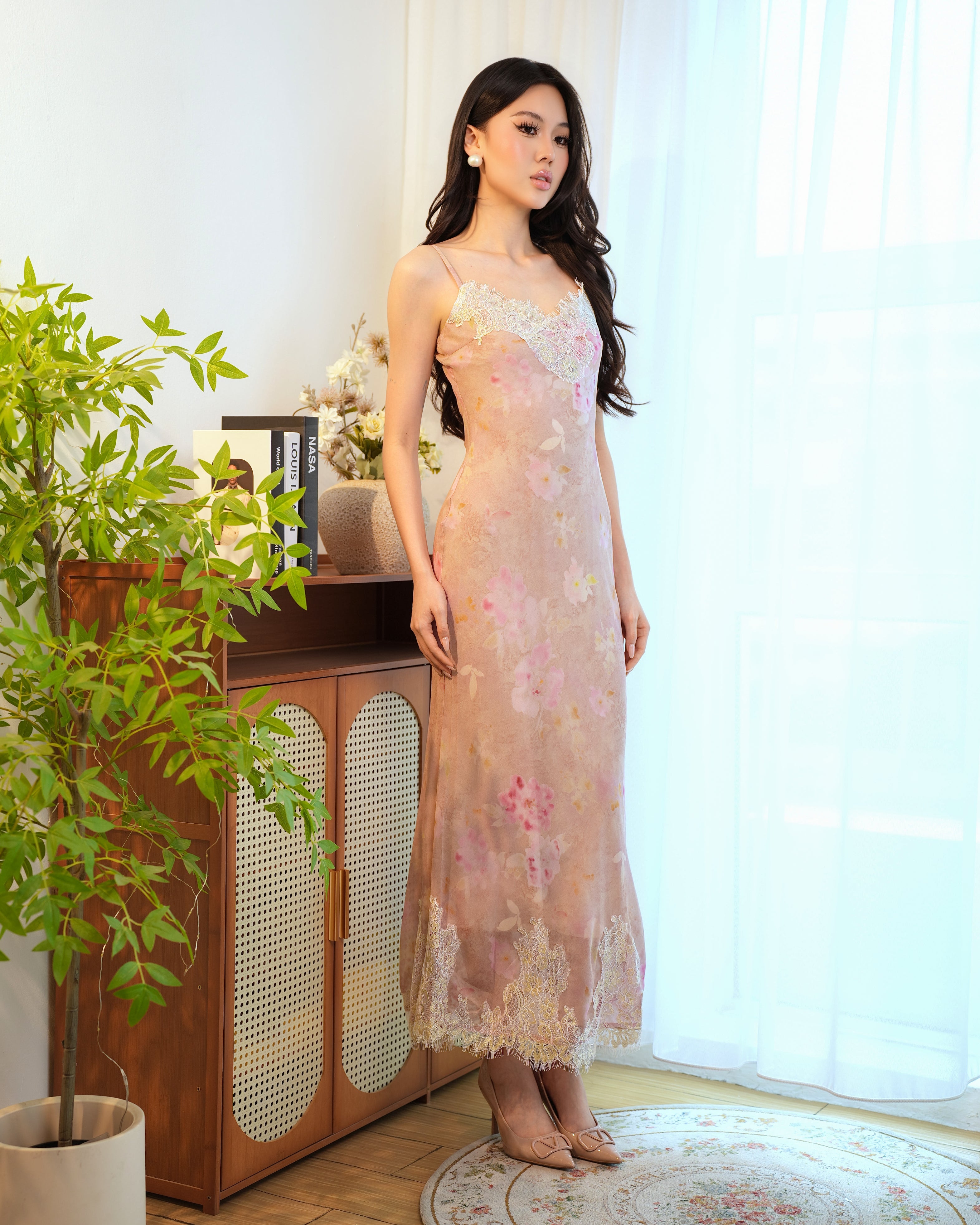 Valencielle Chantilly Dress 2648