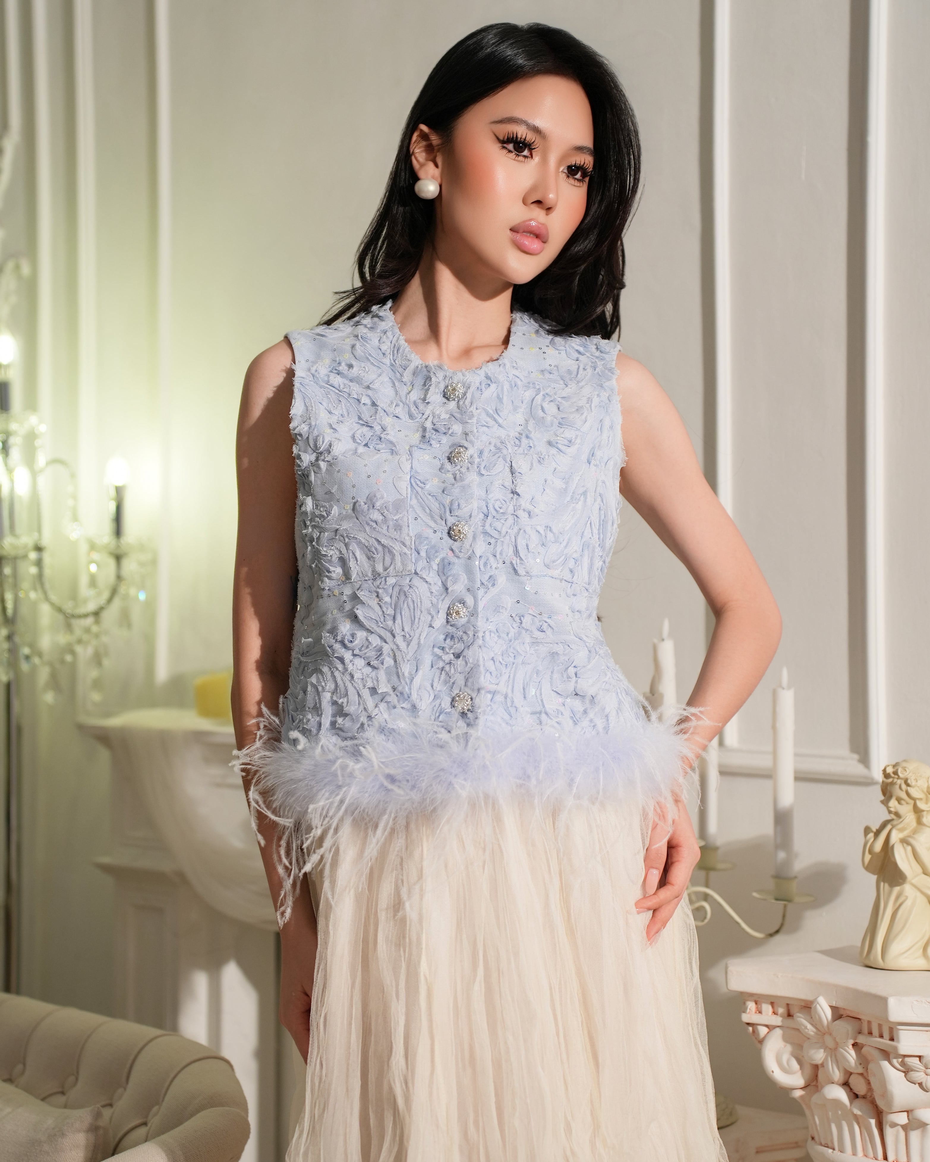 Plume Whisper Top 266008